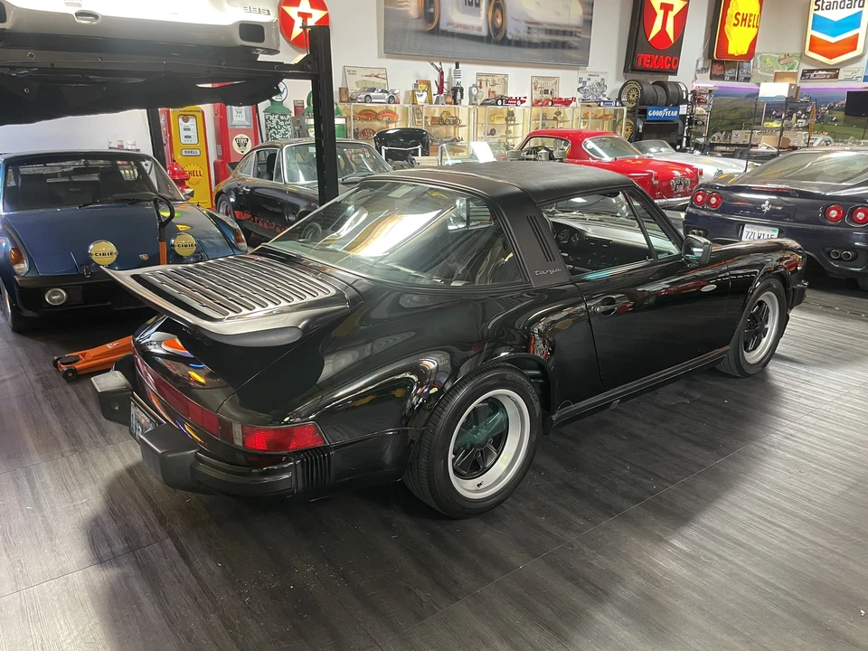 1989 Porsche 911 Carrera 3.2 - Image 21 of 31
