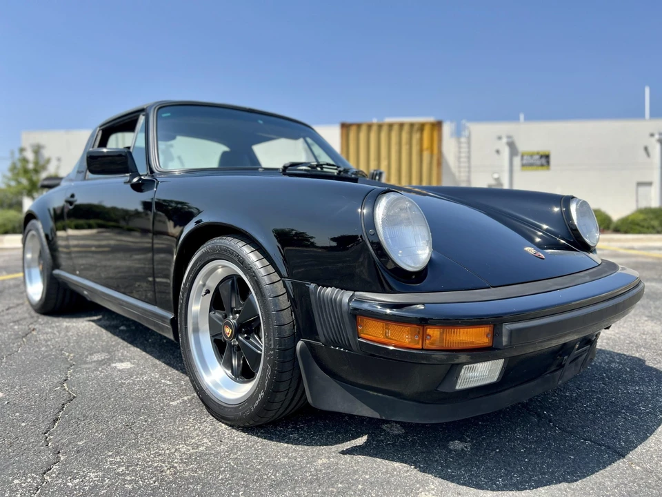 1989 Porsche 911 Carrera 3.2 - Image 16 of 31