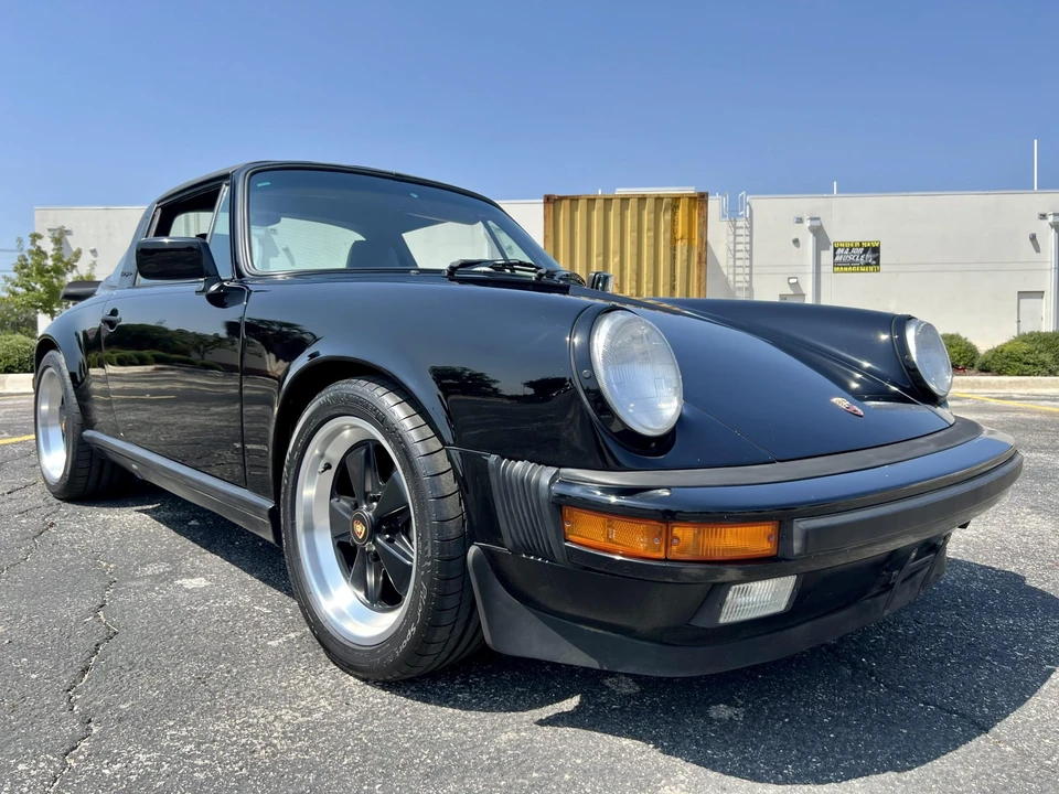 1989 Porsche 911 Carrera 3.2 - Image 15 of 31