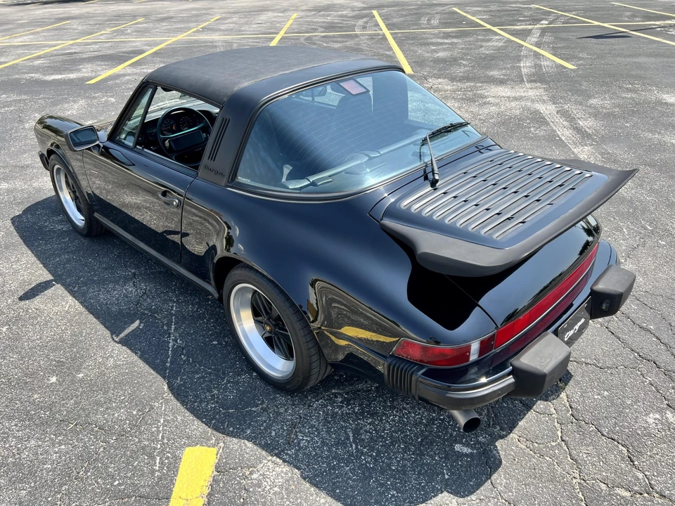 1989 Porsche 911 Carrera 3.2 - Image 7 of 31