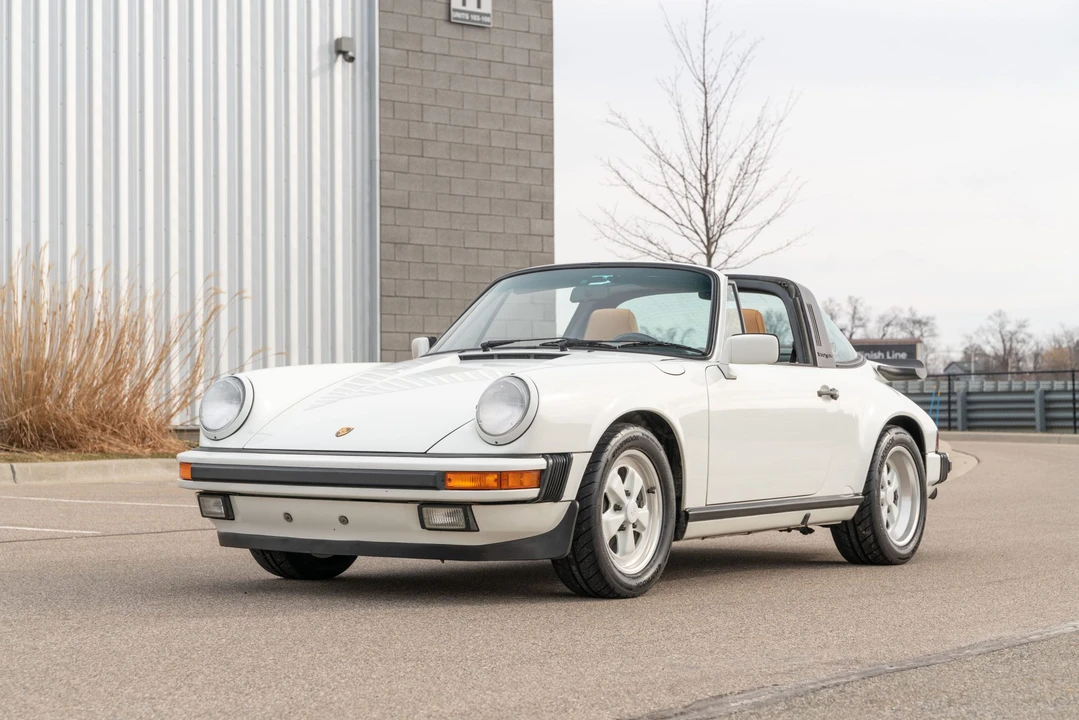 1989 Porsche 911 Carrera 3.2 - Image 13 of 31