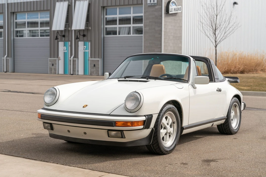 1989 Porsche 911 Carrera 3.2 - Image 15 of 31