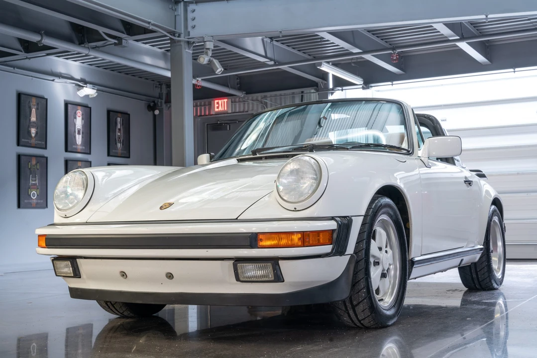 1989 Porsche 911 Carrera 3.2 - Image 2 of 31