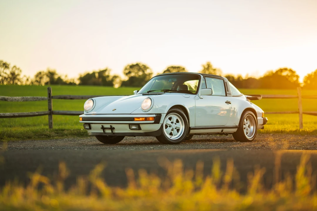 1989 Porsche 911 Carrera 3.2 - Image 2 of 31