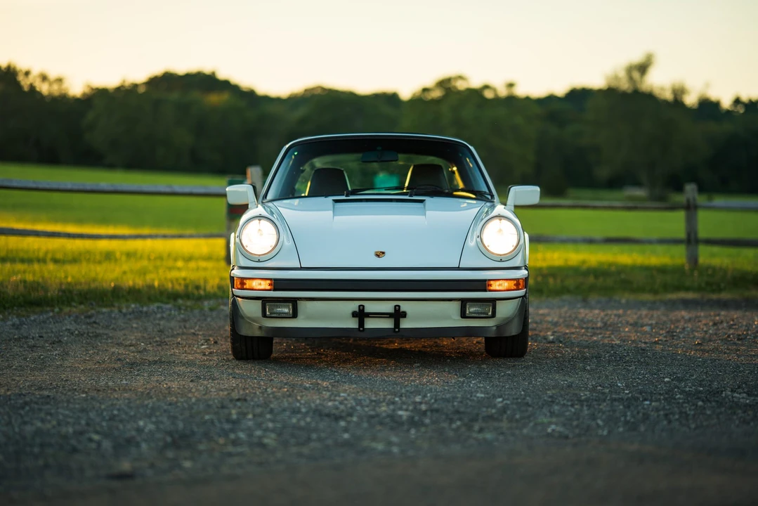 1989 Porsche 911 Carrera 3.2 - Image 7 of 31
