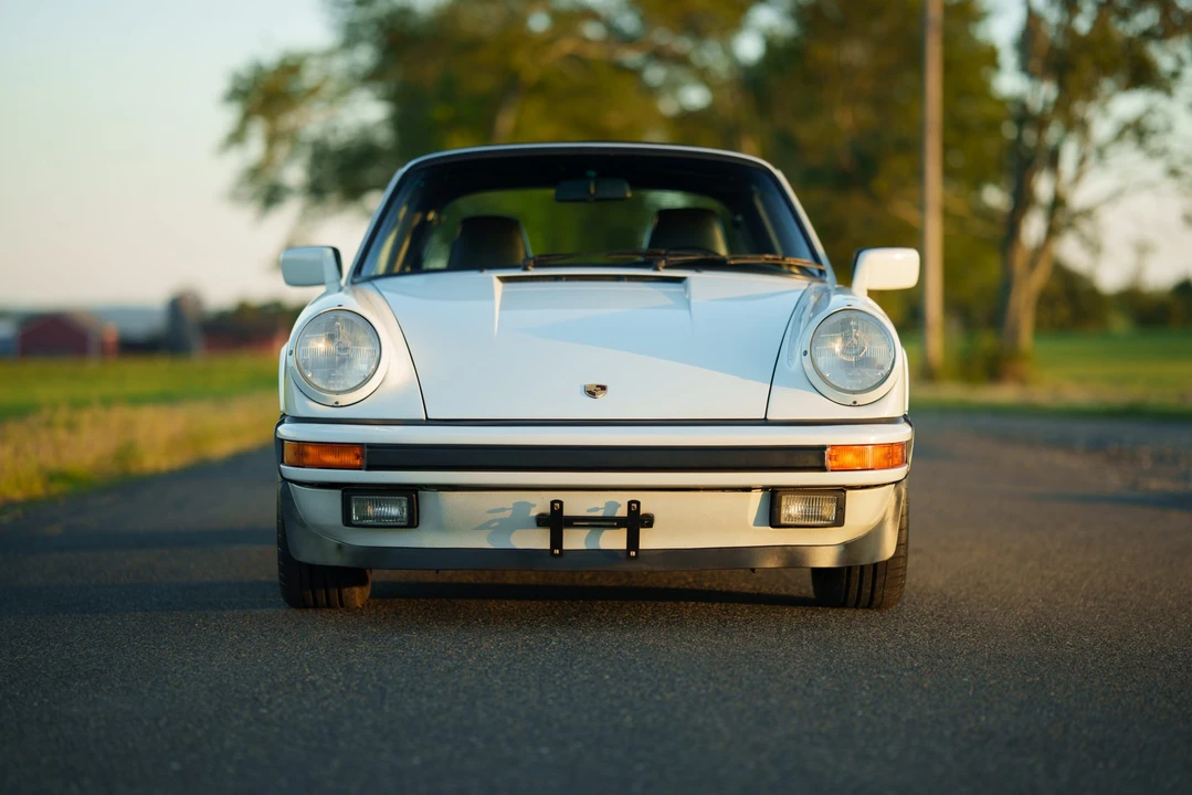 1989 Porsche 911 Carrera 3.2 - Image 12 of 31