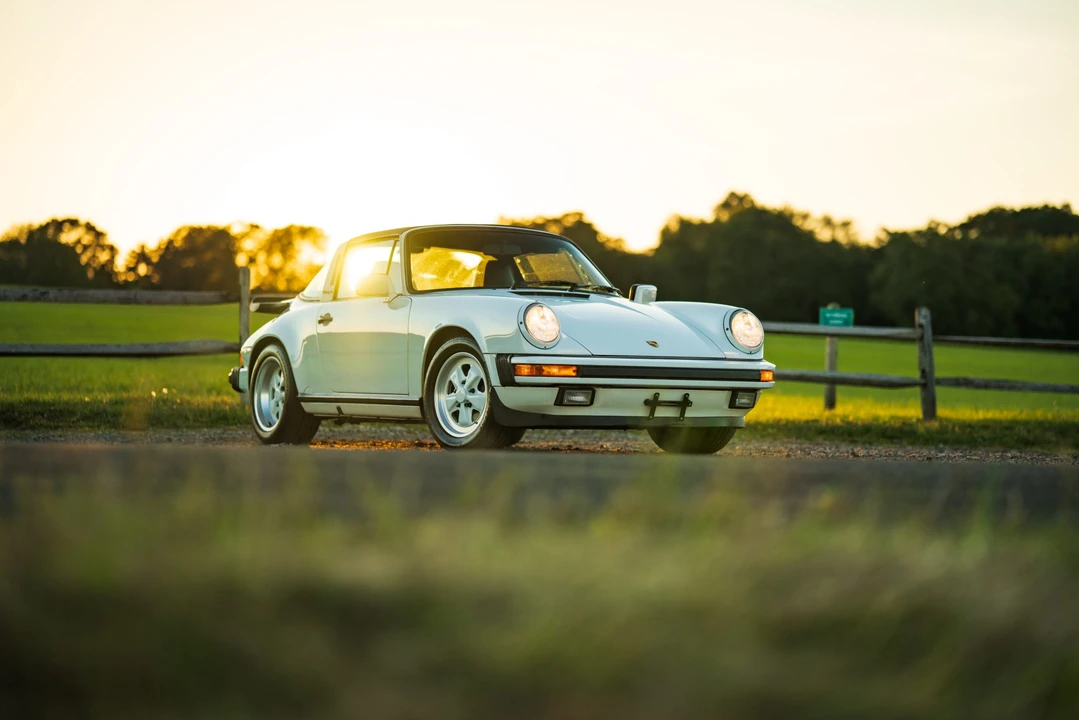 1989 Porsche 911 Carrera 3.2 - Image 15 of 31