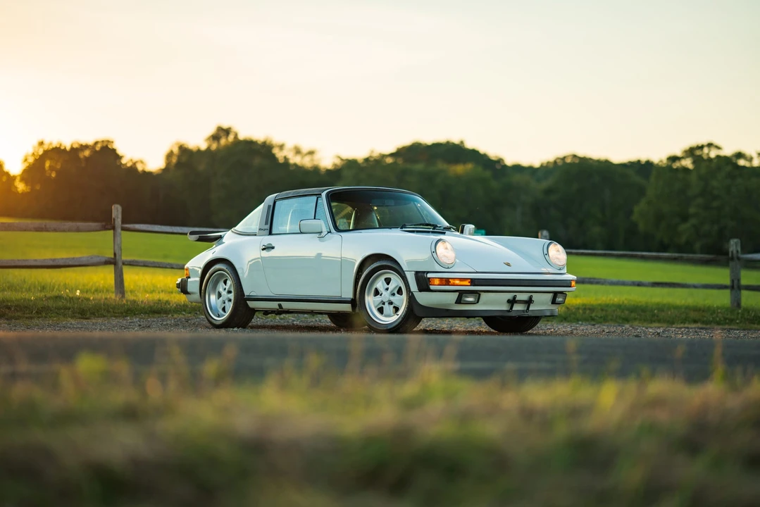 1989 Porsche 911 Carrera 3.2 - Image 16 of 31