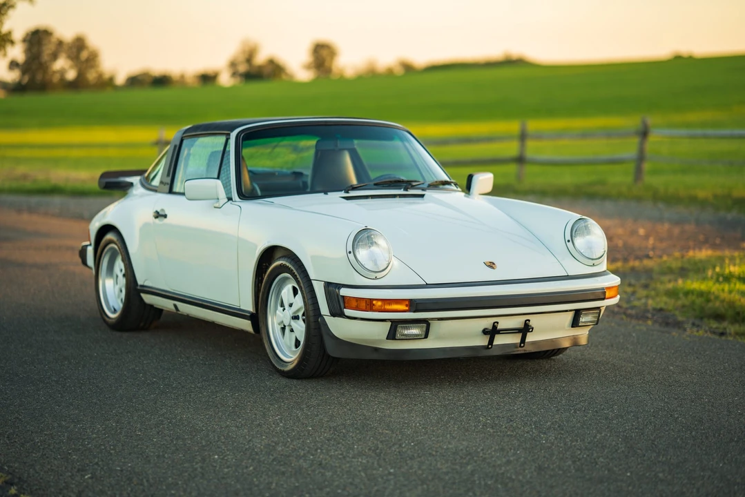 1989 Porsche 911 Carrera 3.2 - Image 17 of 31