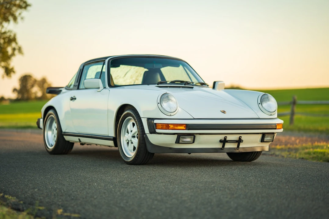 1989 Porsche 911 Carrera 3.2 - Image 18 of 31