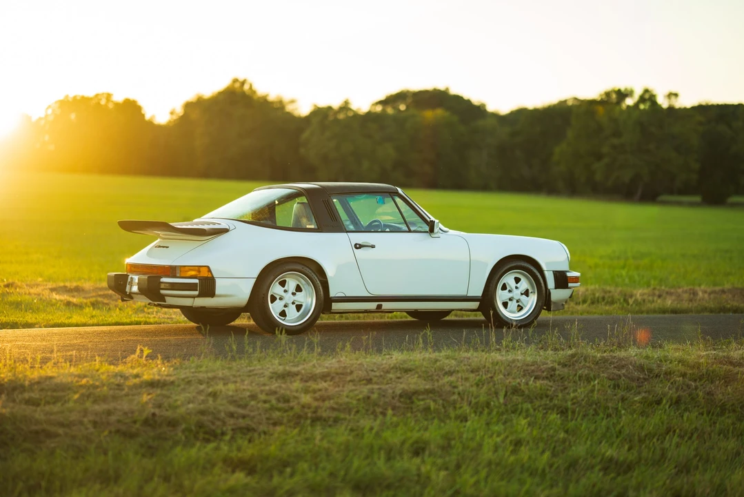 1989 Porsche 911 Carrera 3.2 - Image 21 of 31