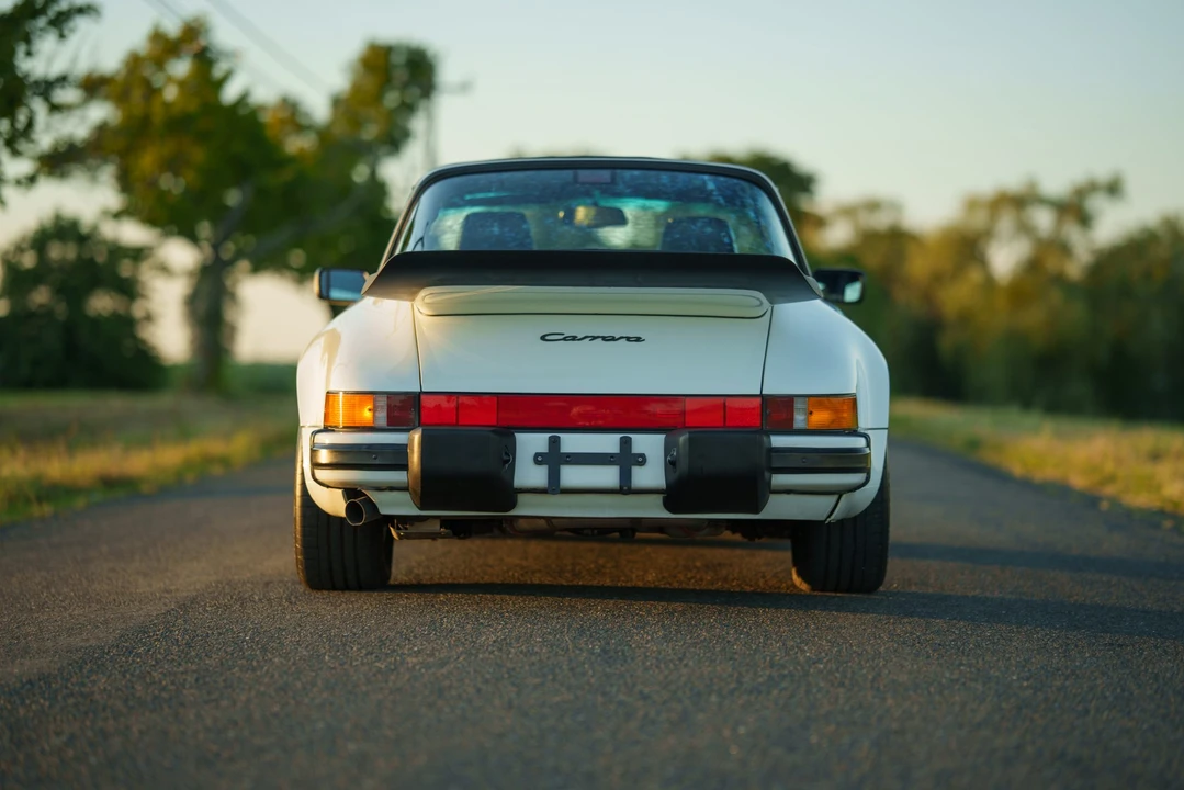 1989 Porsche 911 Carrera 3.2 - Image 27 of 31