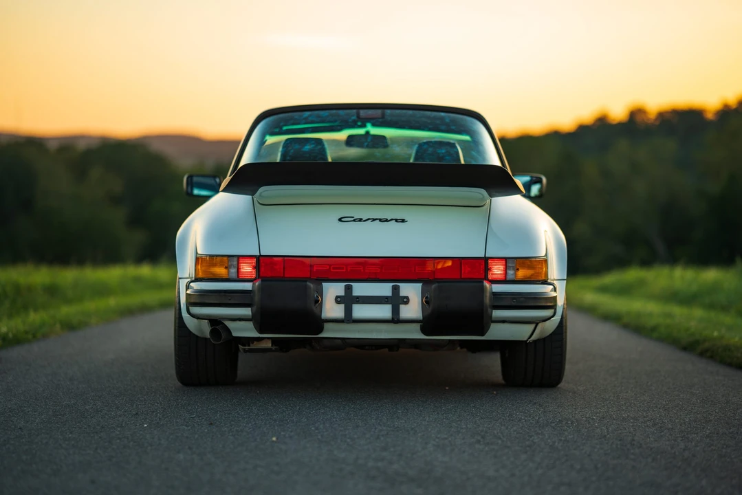 1989 Porsche 911 Carrera 3.2 - Image 25 of 31