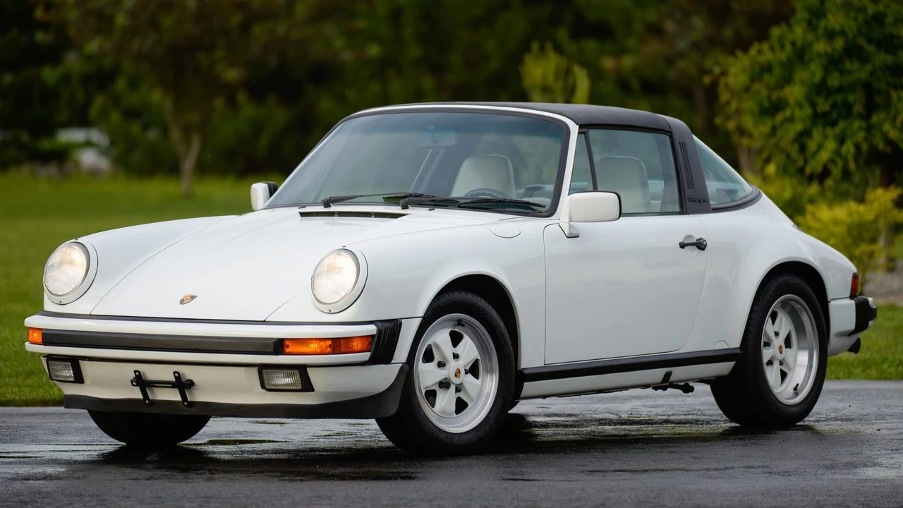 1989 Porsche 911 Carrera 3.2 - Image 9 of 31