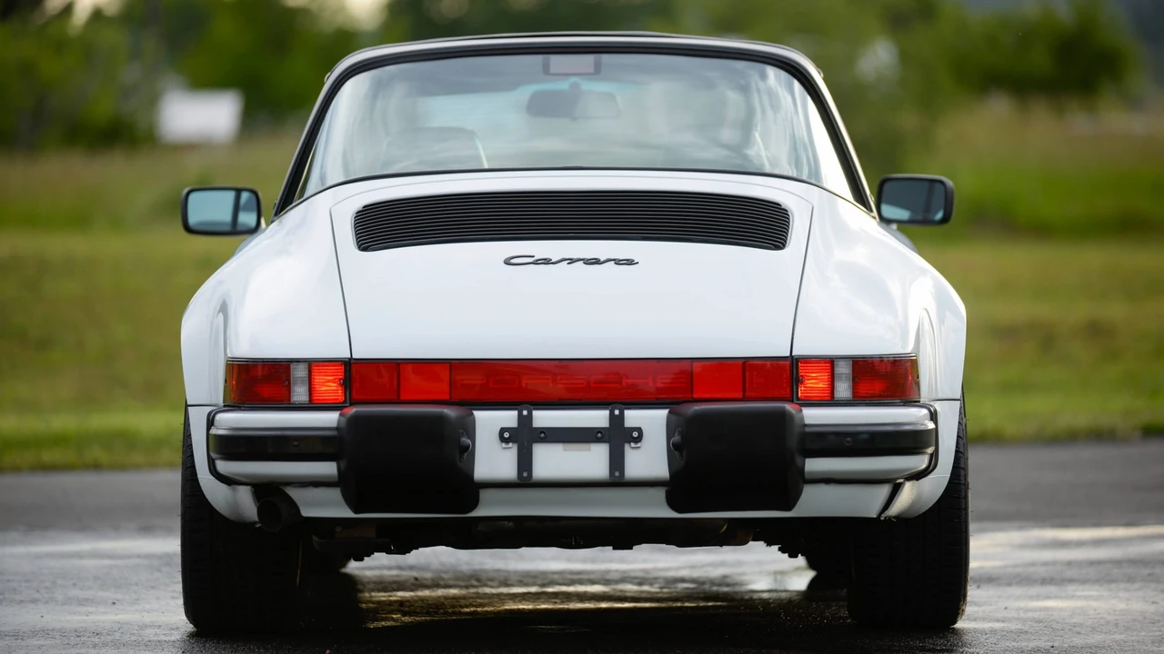 1989 Porsche 911 Carrera 3.2 - Image 12 of 31