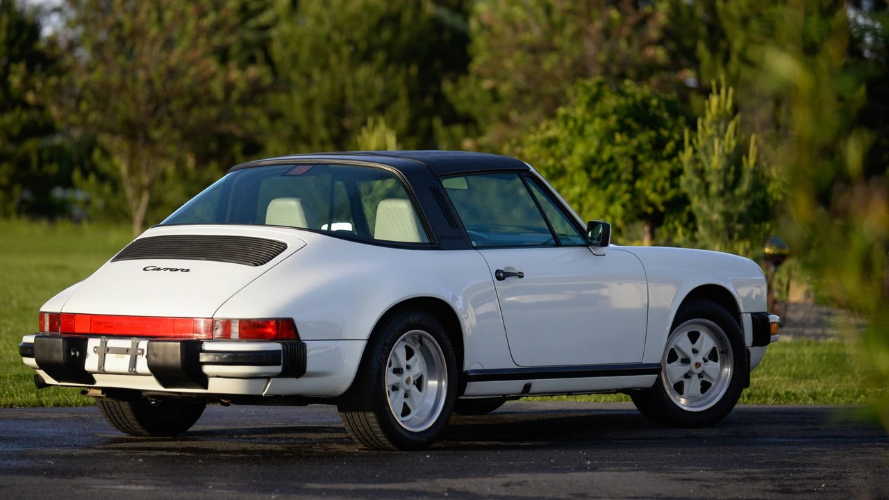 1989 Porsche 911 Carrera 3.2 - Image 14 of 31