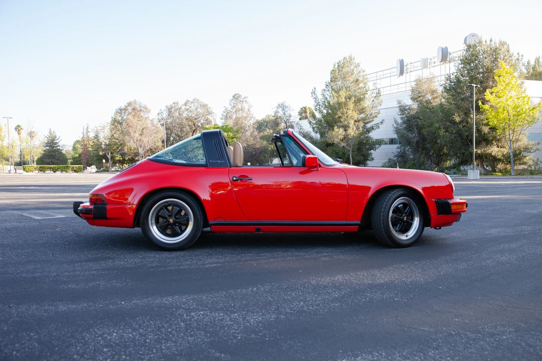 1989 Porsche 911 Carrera 3.2 - Image 5 of 31