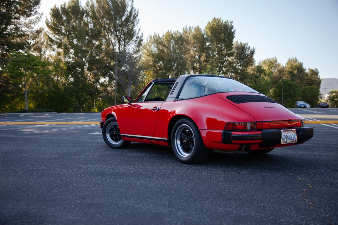 1989 Porsche 911 Carrera 3.2 - Image 16 of 31