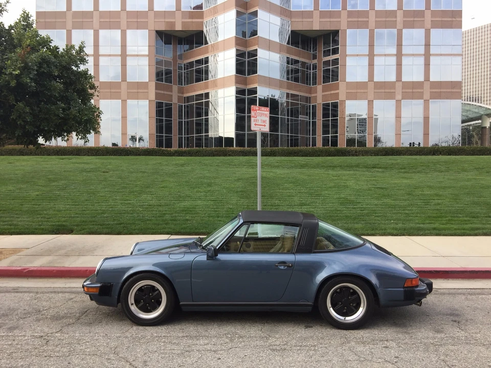 1989 Porsche 911 Carrera 3.2 - Image 14 of 31