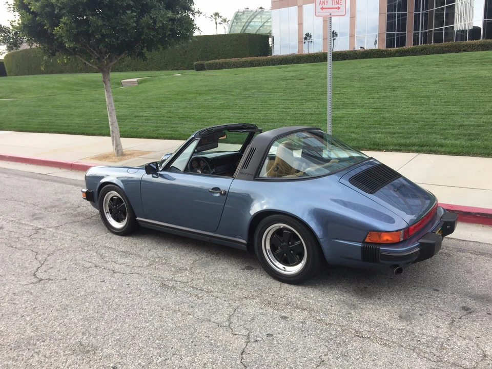 1989 Porsche 911 Carrera 3.2 - Image 9 of 31