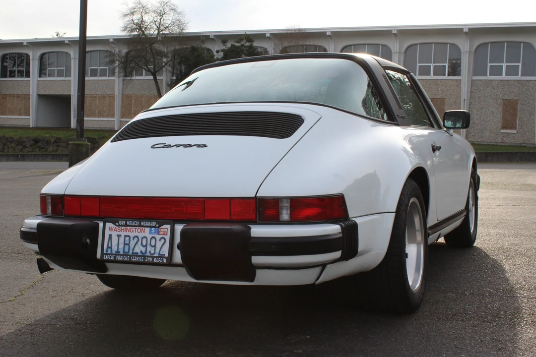 1989 Porsche 911 Carrera 3.2 - Image 2 of 31