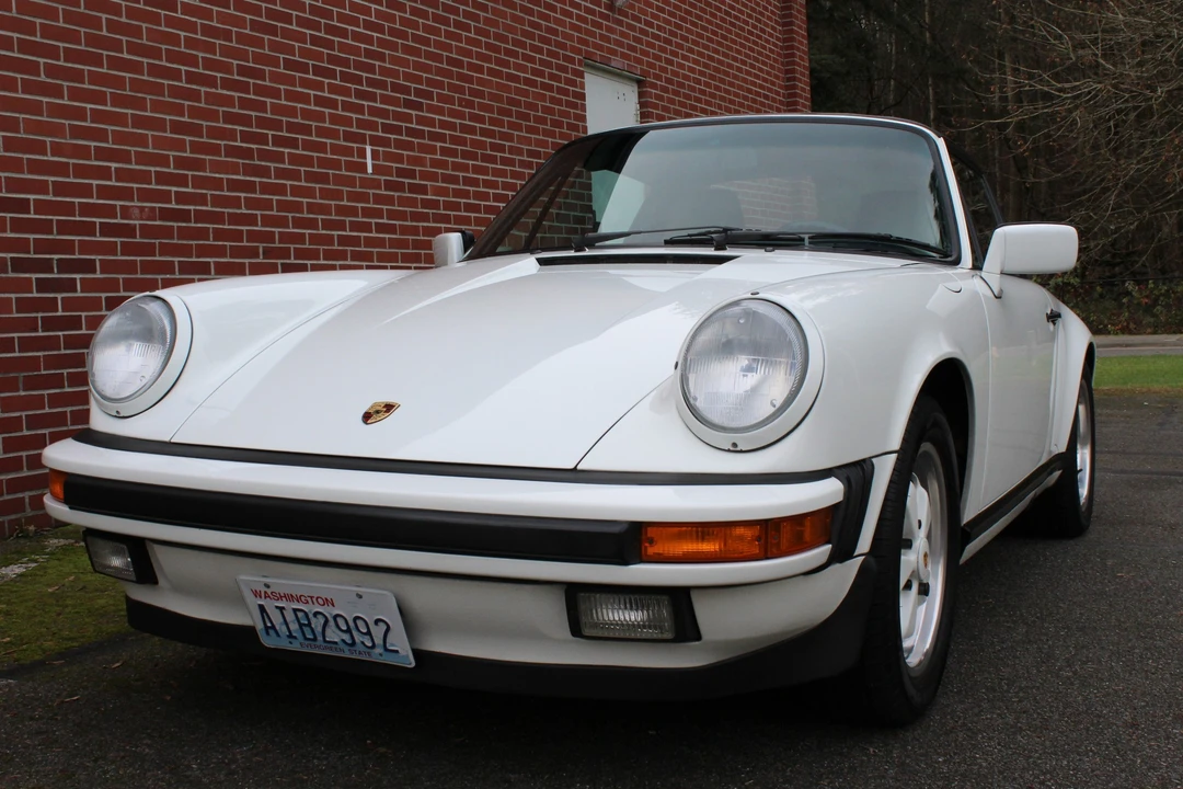 1989 Porsche 911 Carrera 3.2 - Image 6 of 31