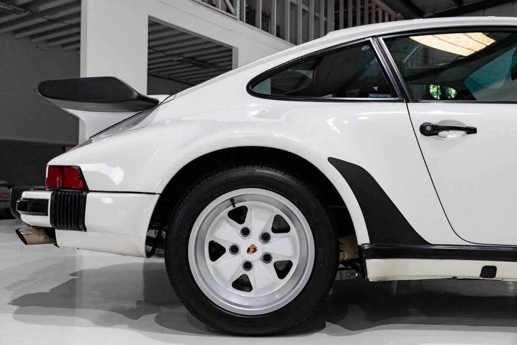 1989 Porsche 930 Turbo - Image 15 of 31