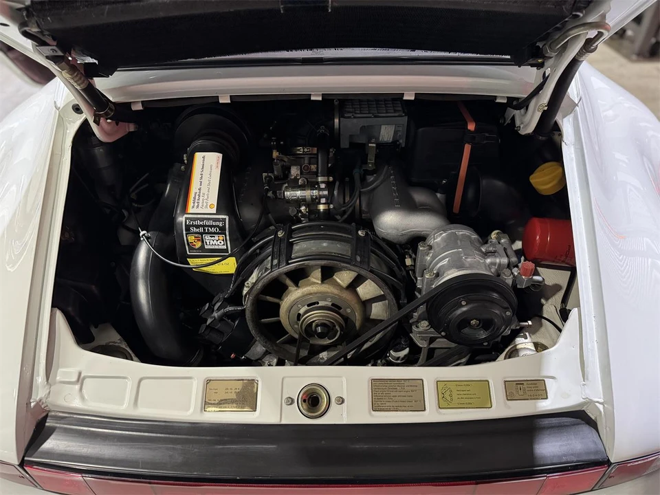 1989 Porsche 911 Carrera 3.2 - Image 2 of 2