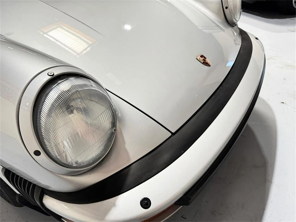 1989 Porsche 911 Carrera 3.2 - Image 25 of 31