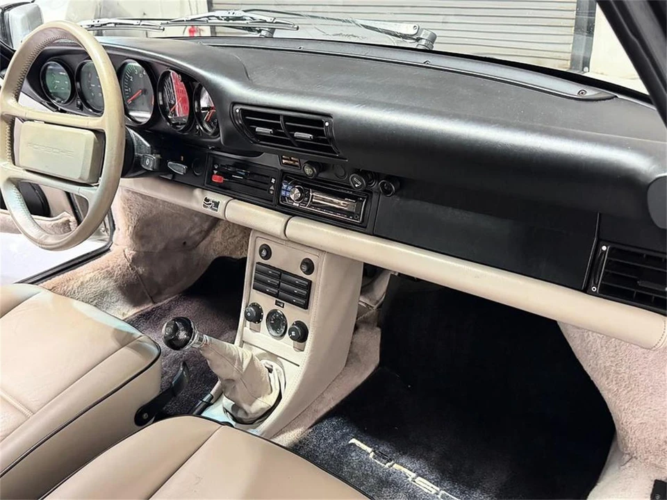 1989 Porsche 911 Carrera 3.2 - Image 15 of 31