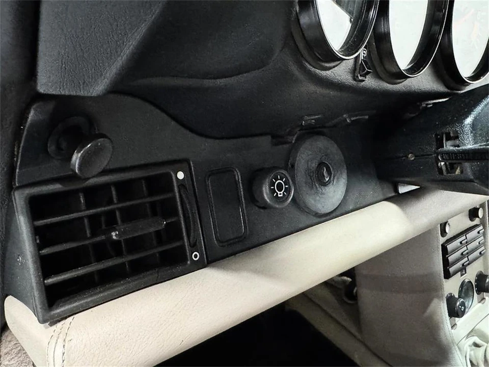 1989 Porsche 911 Carrera 3.2 - Image 16 of 31