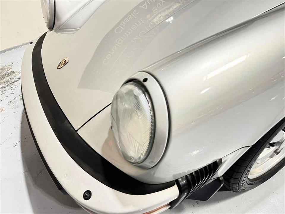 1989 Porsche 911 Carrera 3.2 - Image 28 of 31