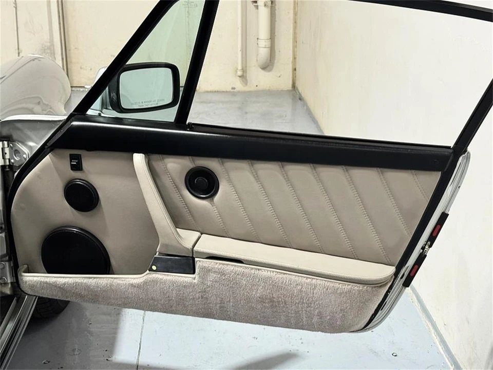1989 Porsche 911 Carrera 3.2 - Image 11 of 31