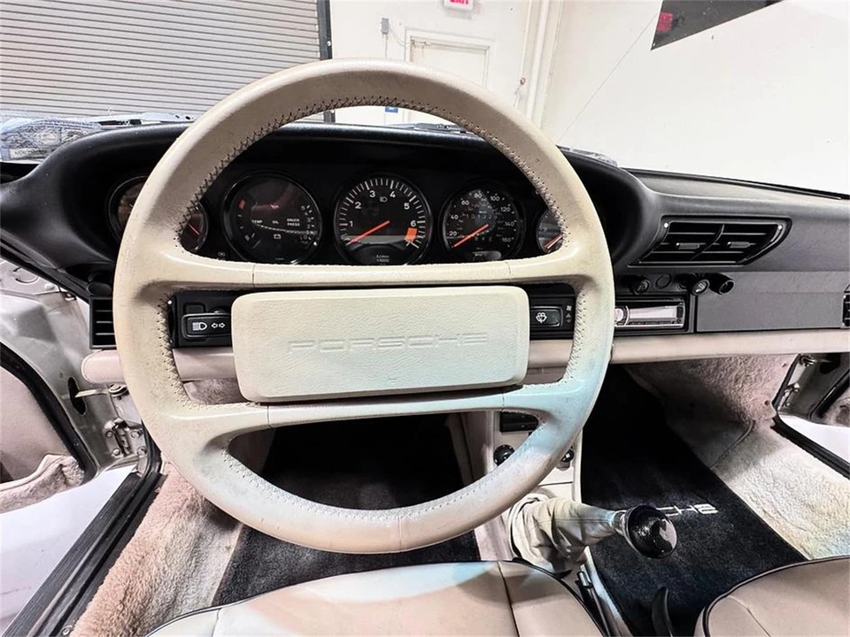 1989 Porsche 911 Carrera 3.2 - Image 8 of 31