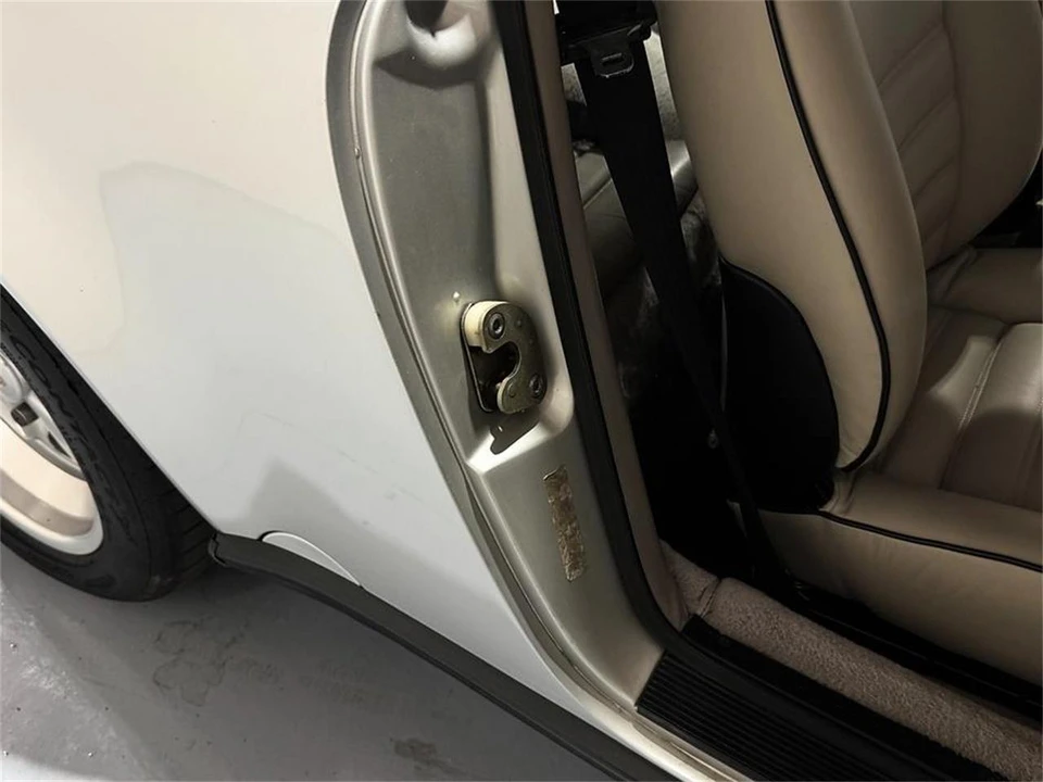 1989 Porsche 911 Carrera 3.2 - Image 23 of 31
