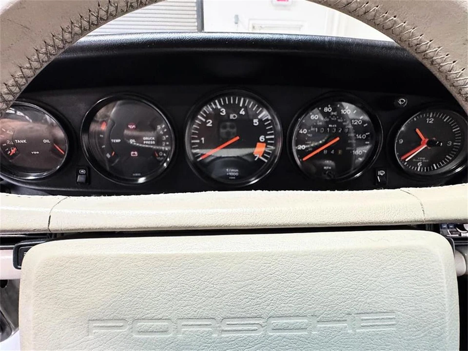 1989 Porsche 911 Carrera 3.2 - Image 18 of 31