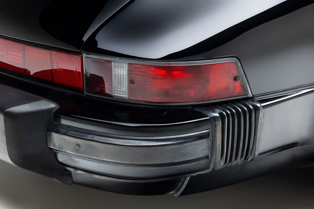 1989 Porsche 911 Carrera 3.2 - Image 27 of 31