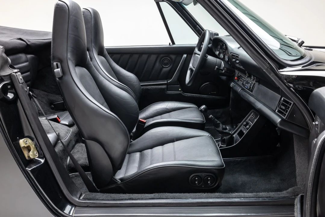 1989 Porsche 911 Carrera 3.2 - Image 17 of 31