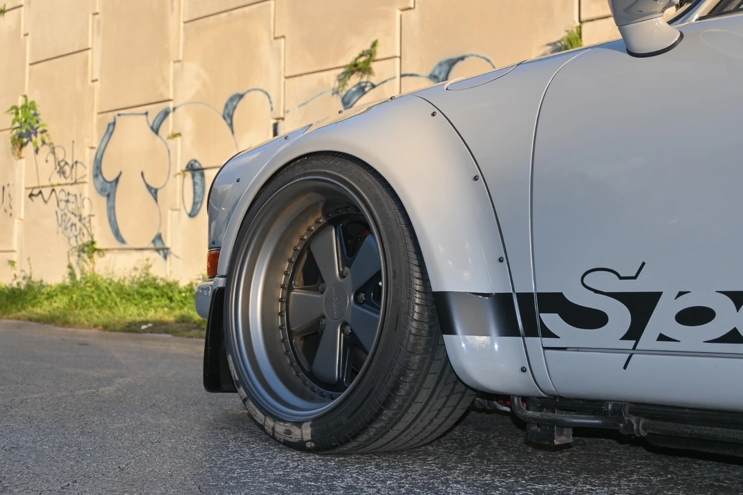 1989 Porsche 964 Carrera - Image 10 of 31