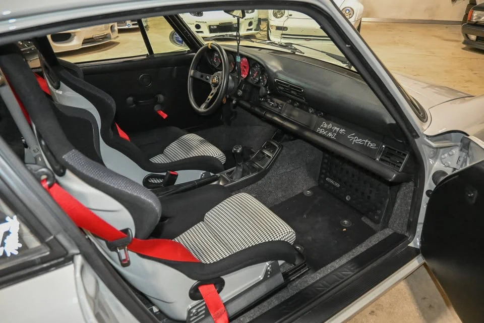 1989 Porsche 964 Carrera - Image 15 of 17