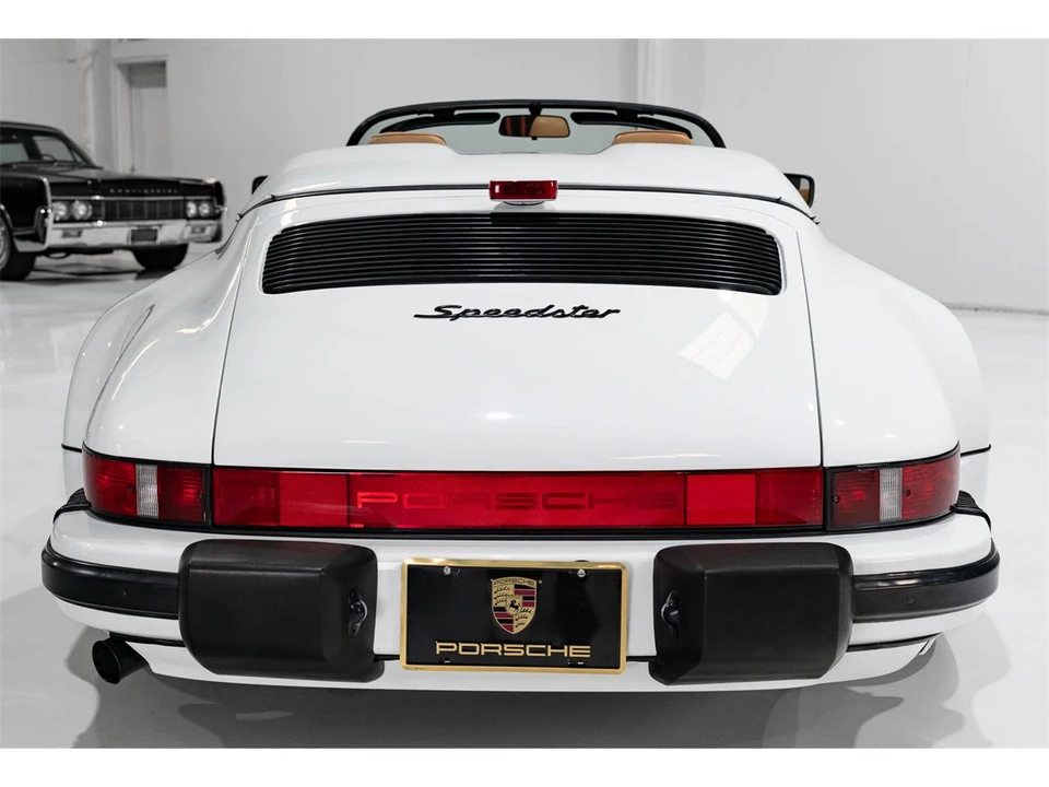 1989 Porsche 911 Carrera 3.2 - Image 9 of 31