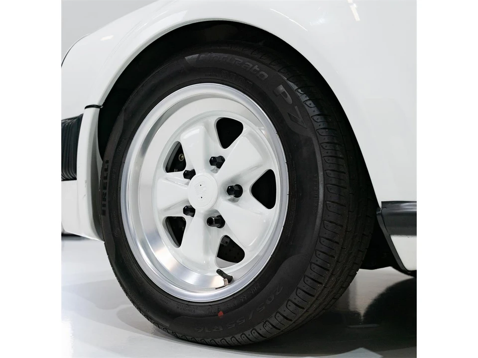 1989 Porsche 911 Carrera 3.2 - Image 14 of 31