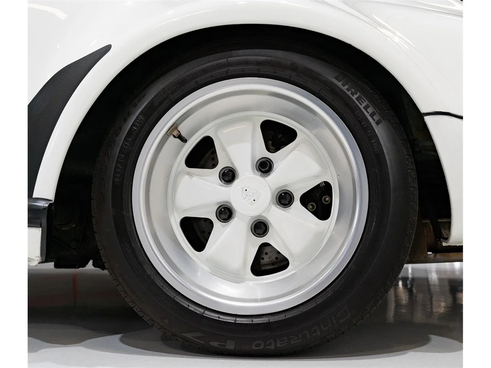 1989 Porsche 911 Carrera 3.2 - Image 15 of 31