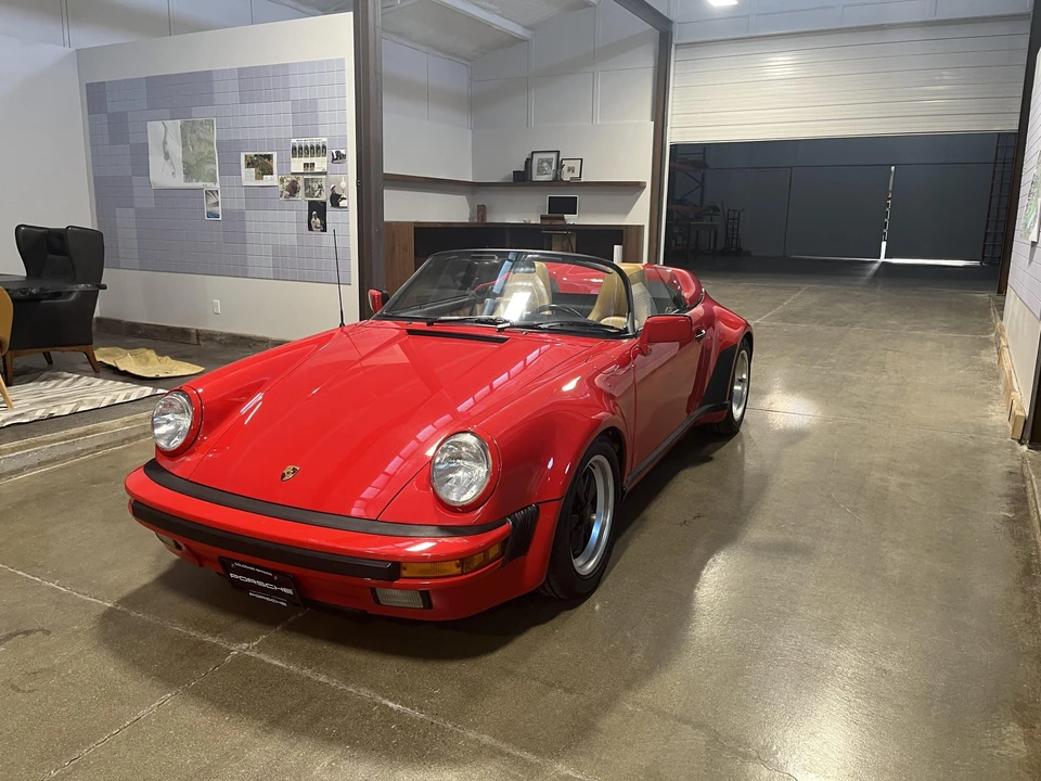 1989 Porsche 911 Carrera 3.2 - Image 2 of 31