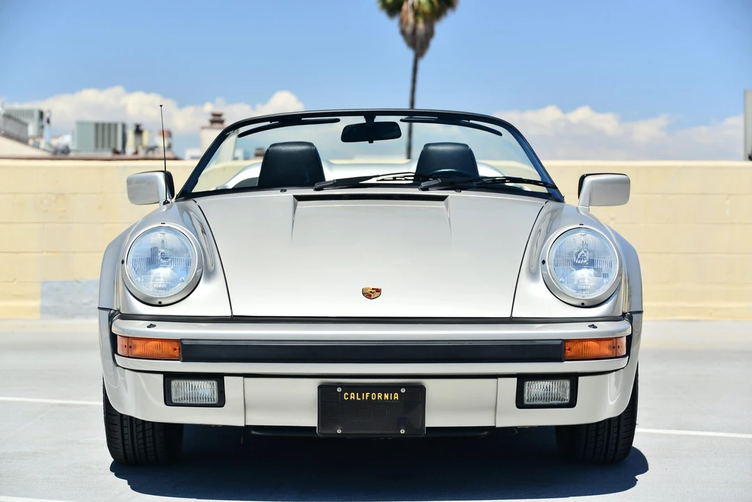 1989 Porsche 911 Carrera 3.2 - Image 9 of 31
