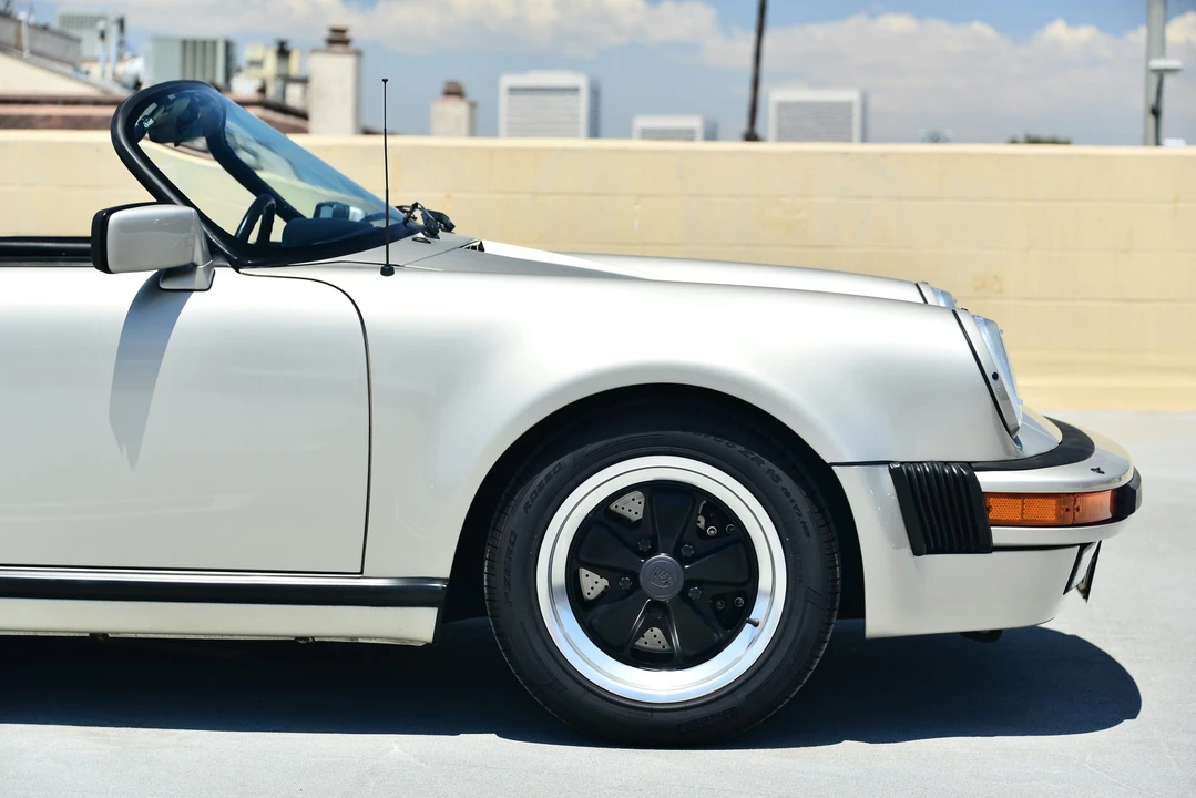1989 Porsche 911 Carrera 3.2 - Image 22 of 31