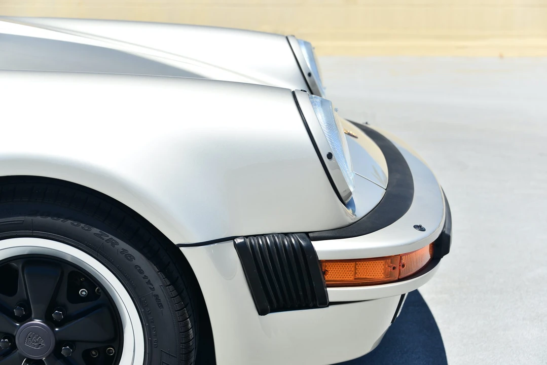 1989 Porsche 911 Carrera 3.2 - Image 20 of 31