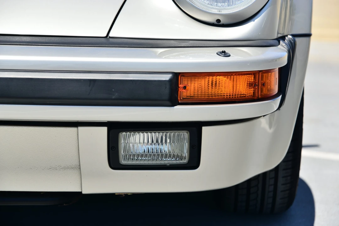 1989 Porsche 911 Carrera 3.2 - Image 16 of 31