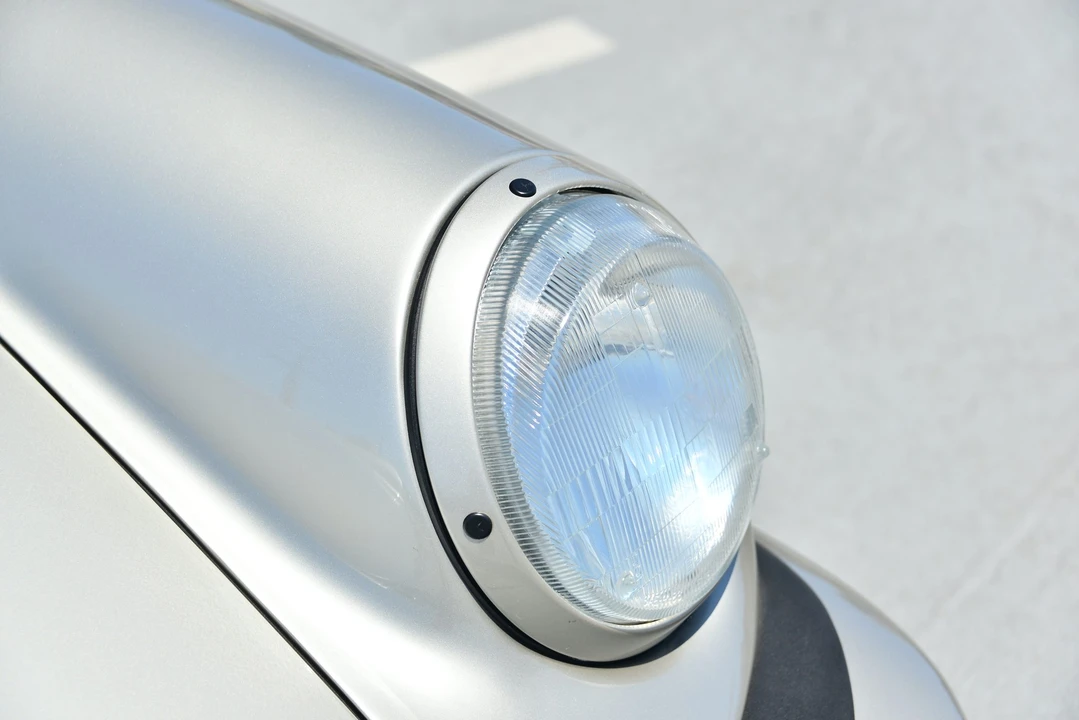 1989 Porsche 911 Carrera 3.2 - Image 11 of 31