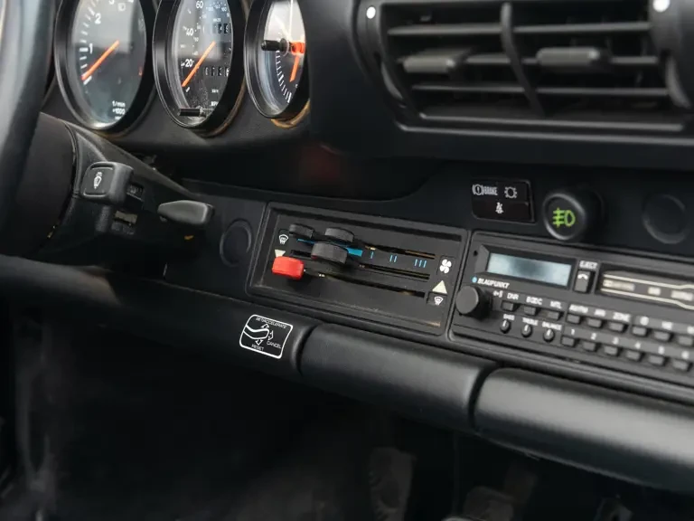 1989 Porsche 911 Carrera 3.2 - Image 18 of 31